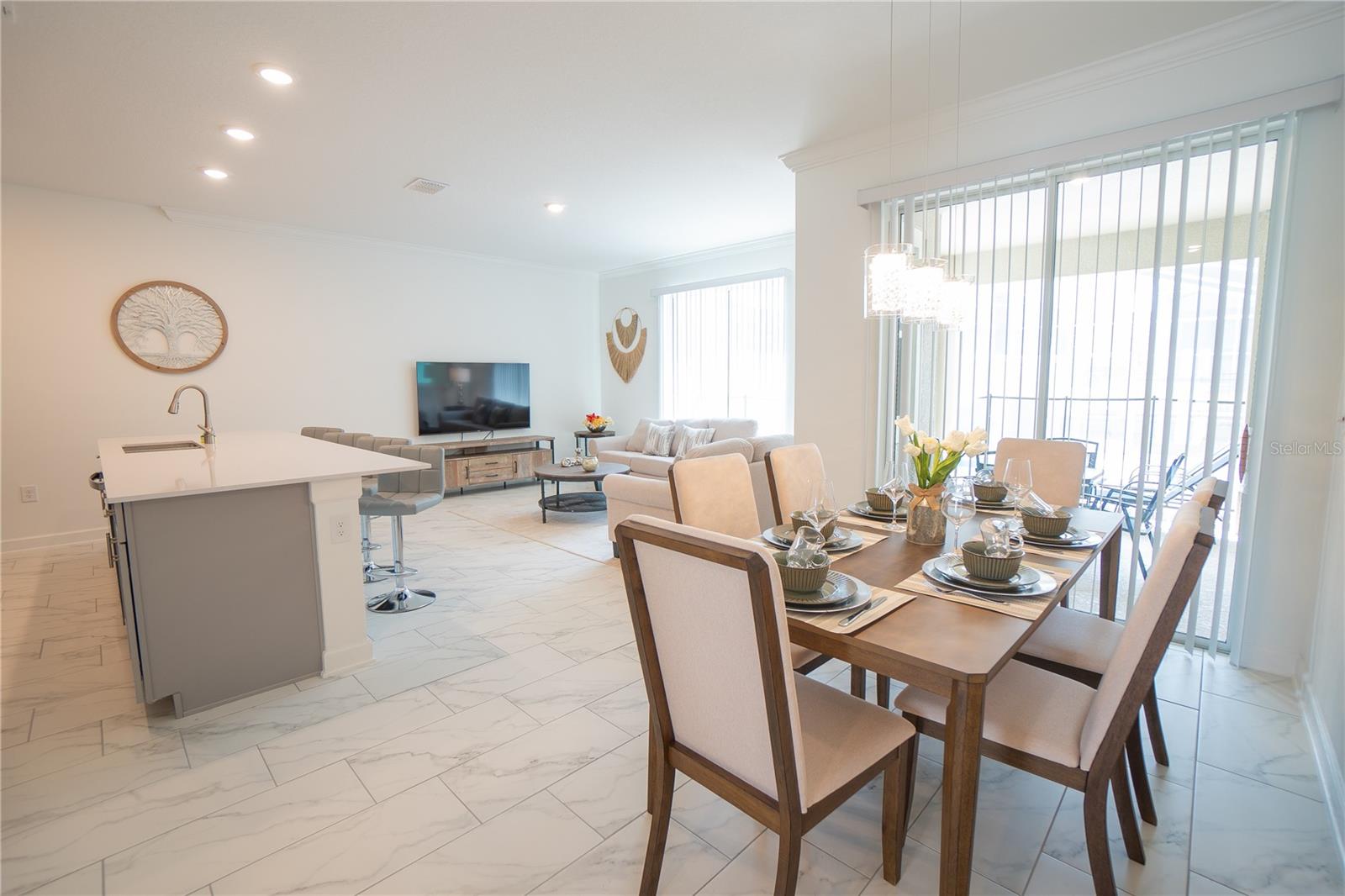 Image 28 of 49 For 974 Splash Shot Place