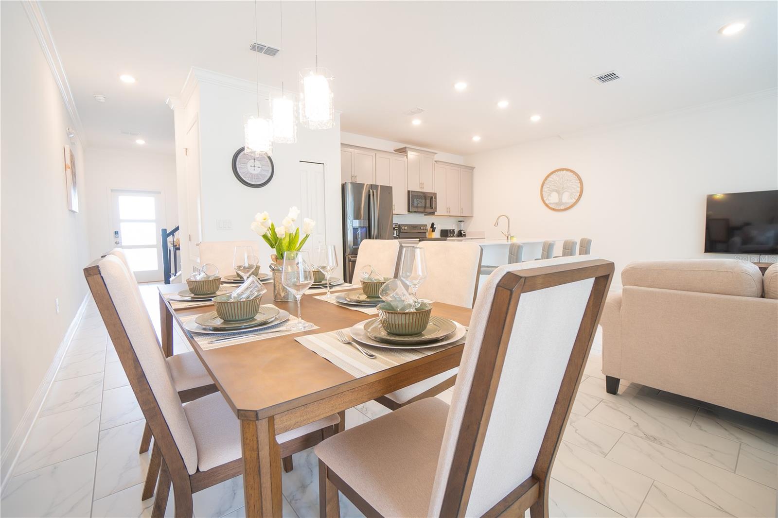 Image 30 of 49 For 974 Splash Shot Place