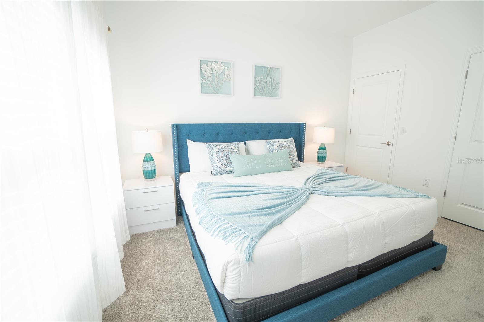 Image 38 of 49 For 974 Splash Shot Place