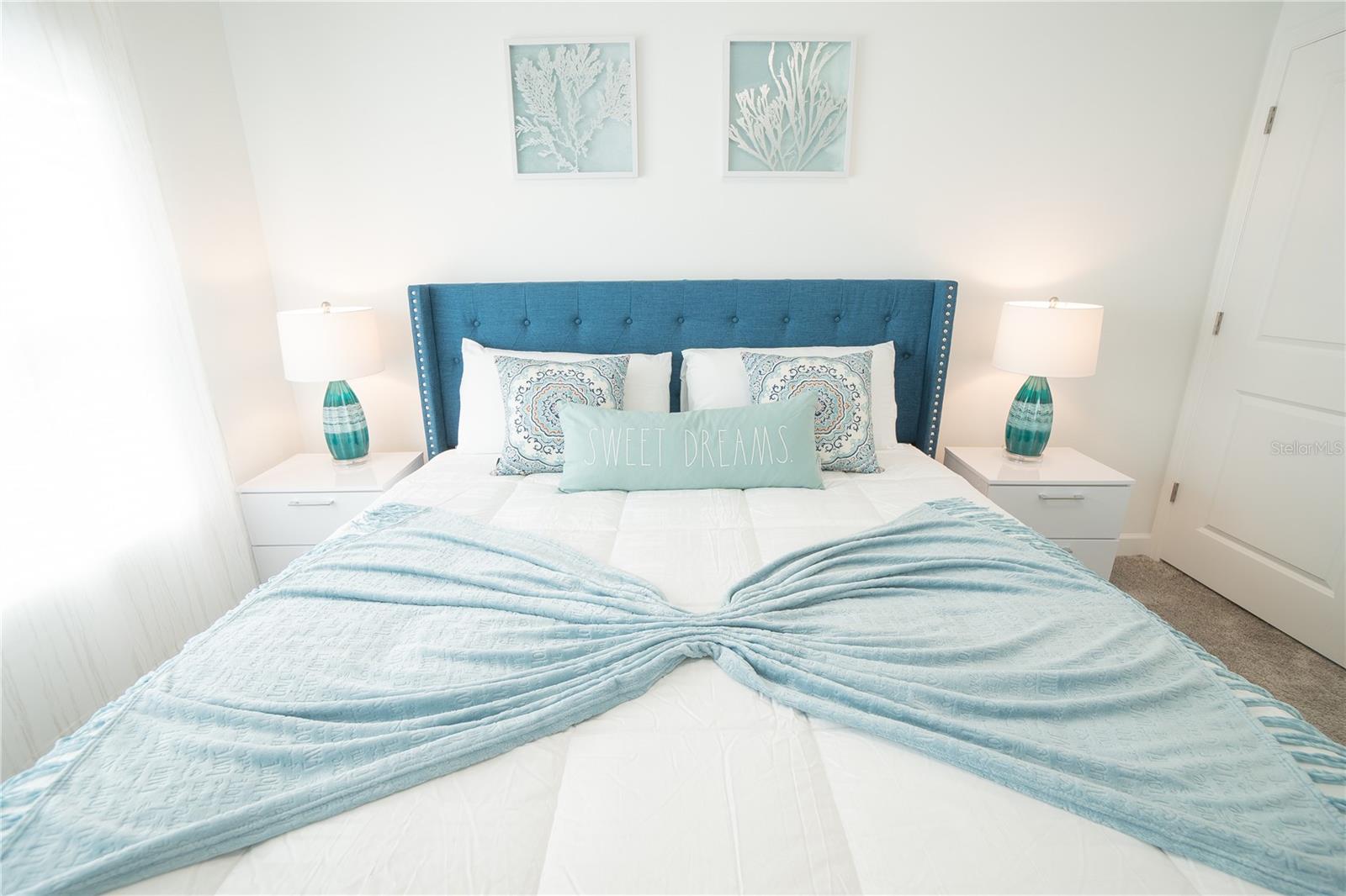 Image 40 of 49 For 974 Splash Shot Place