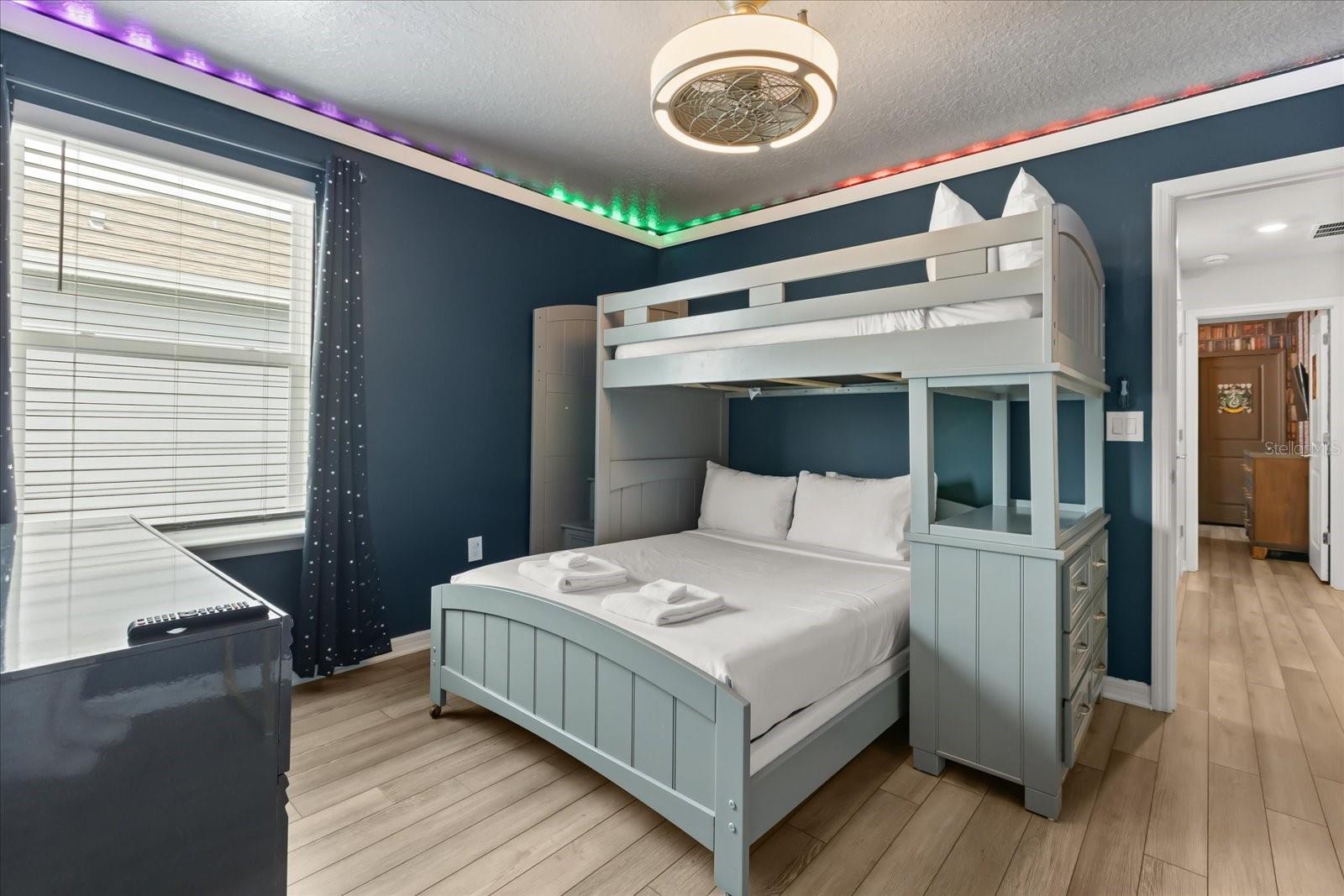 Image 23 of 70 For 2210 Lelani Circle
