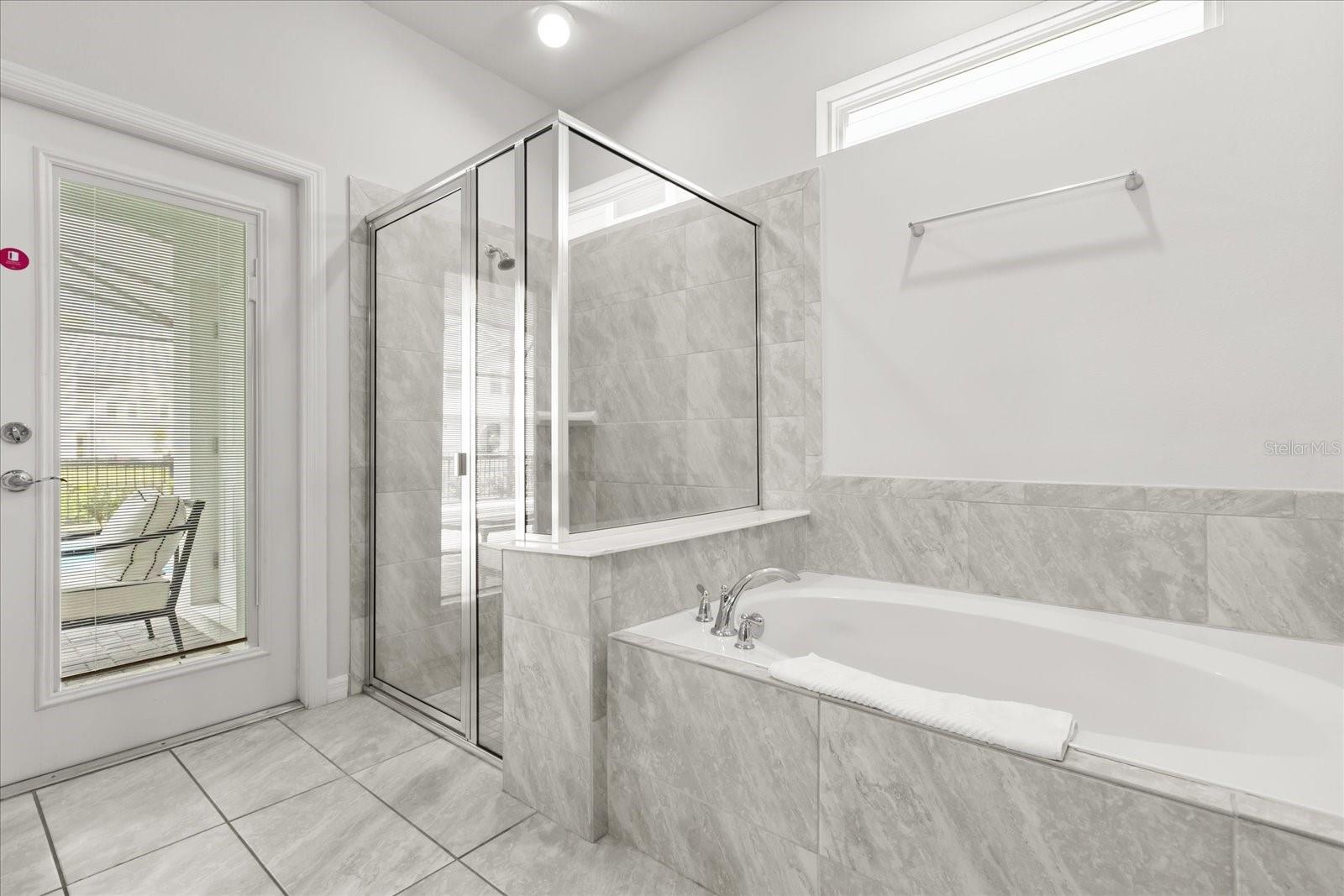 Image 40 of 70 For 2210 Lelani Circle