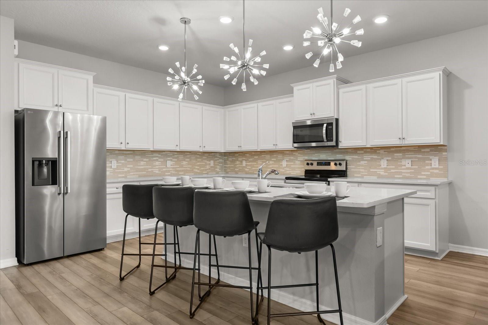 Image 7 of 70 For 2210 Lelani Circle