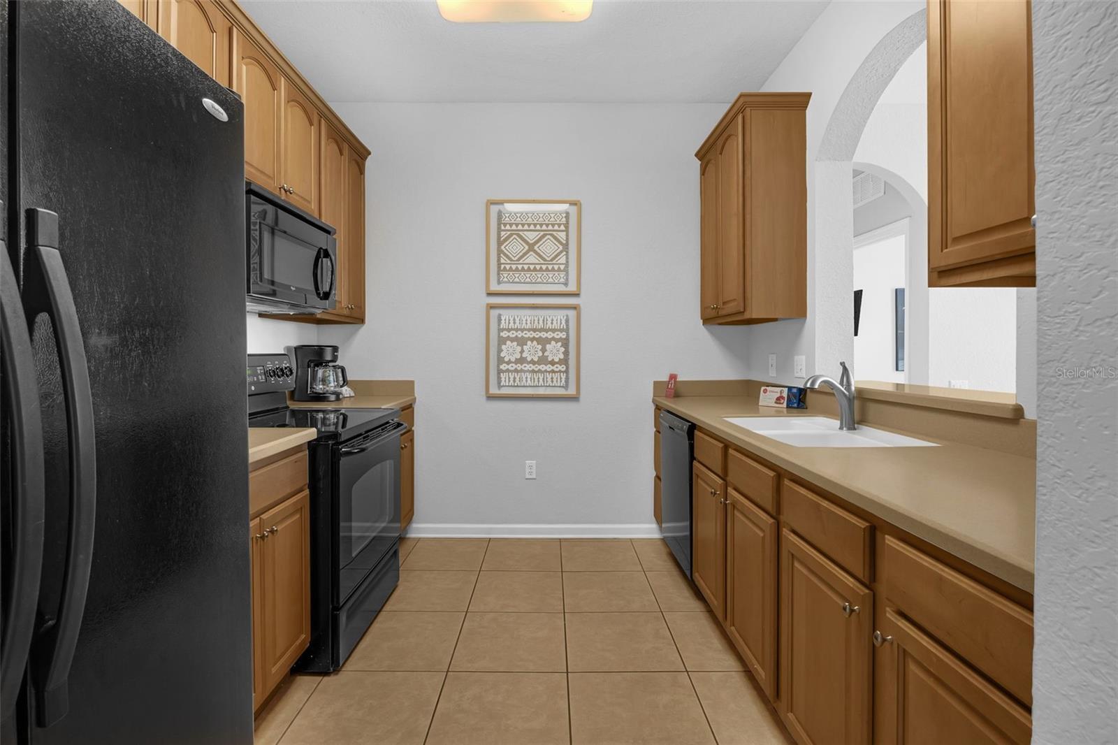 Image 10 of 81 For 5000 Cayview Avenue 30408