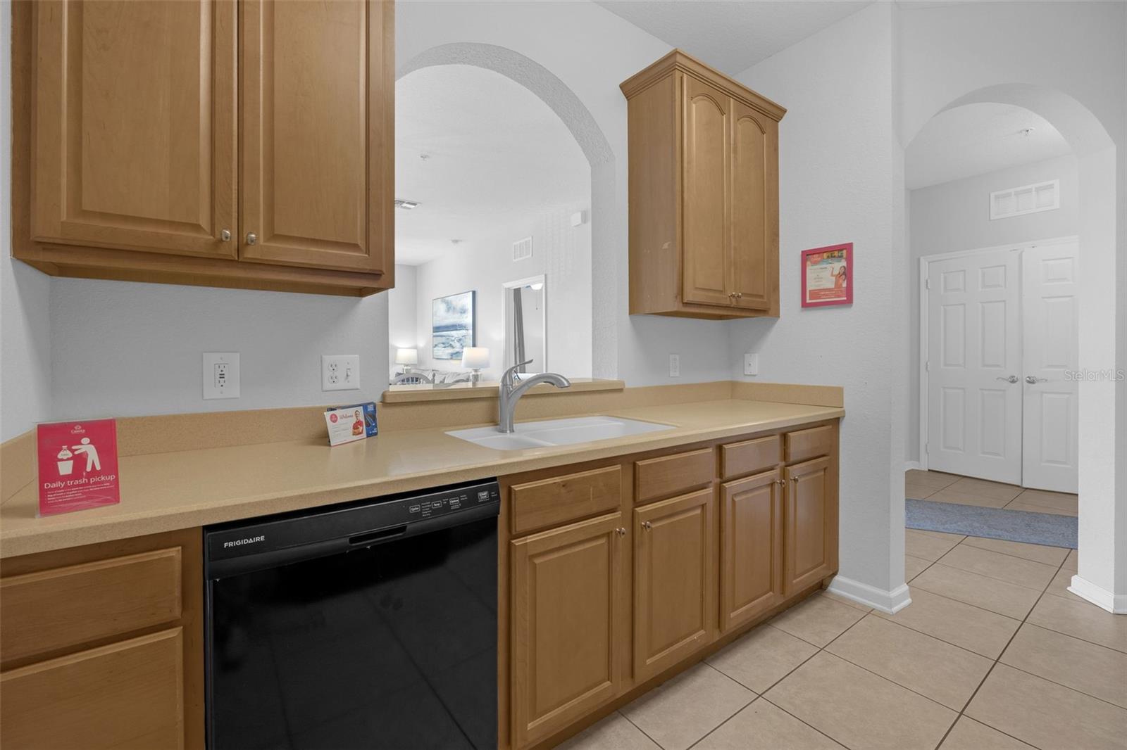 Image 14 of 81 For 5000 Cayview Avenue 30408