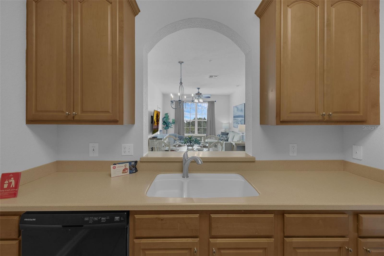 Image 15 of 81 For 5000 Cayview Avenue 30408