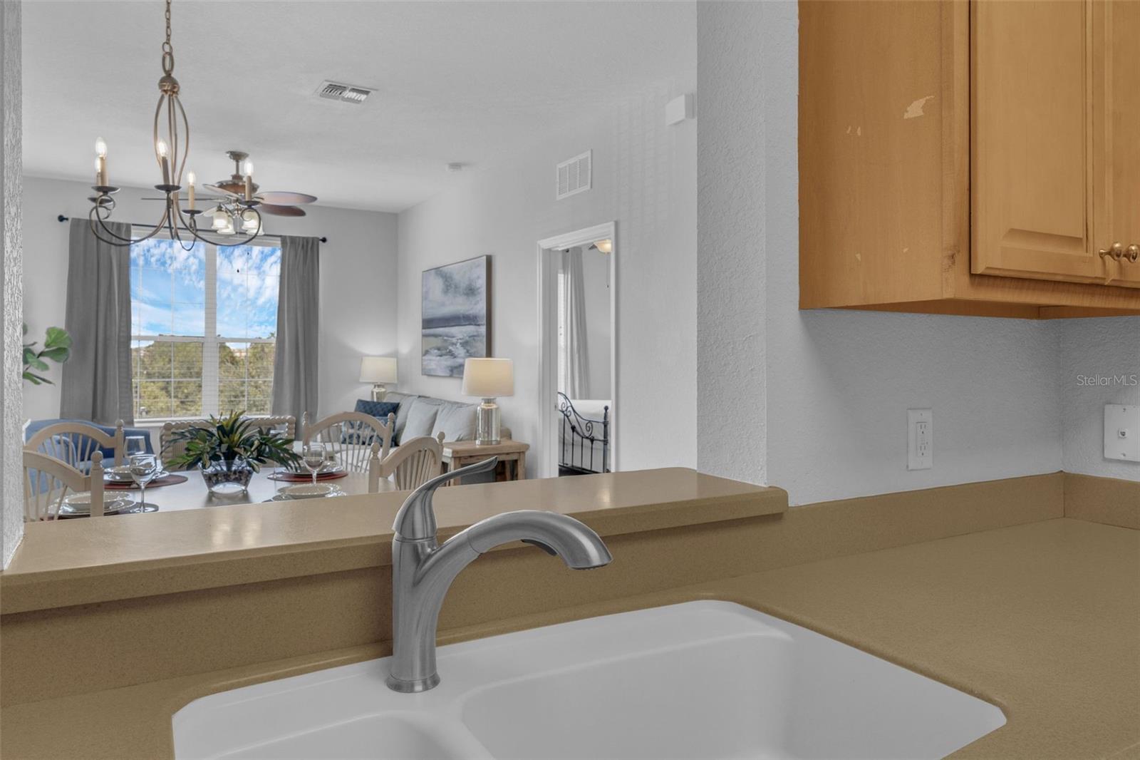 Image 16 of 81 For 5000 Cayview Avenue 30408