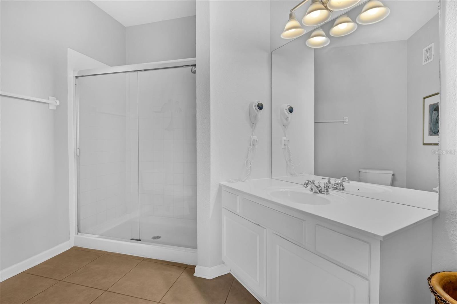 Image 27 of 81 For 5000 Cayview Avenue 30408