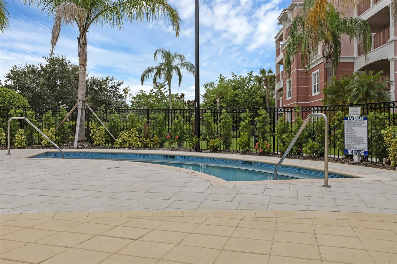 Image 46 of 81 For 5000 Cayview Avenue 30408