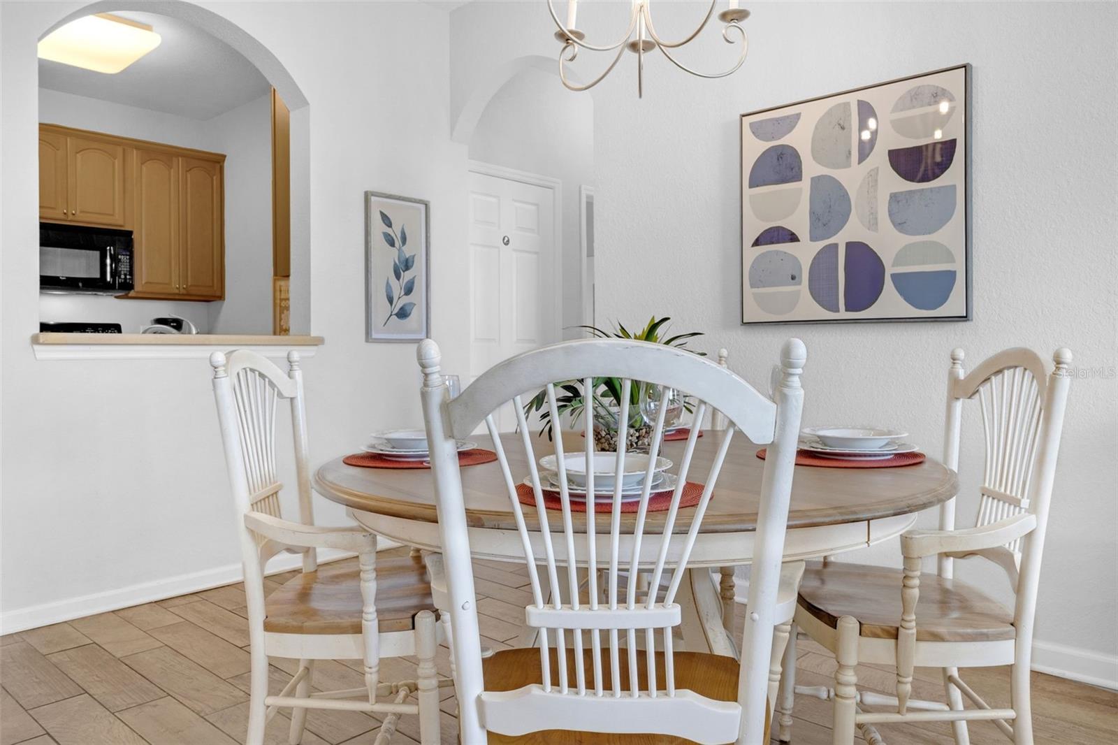 Image 9 of 81 For 5000 Cayview Avenue 30408