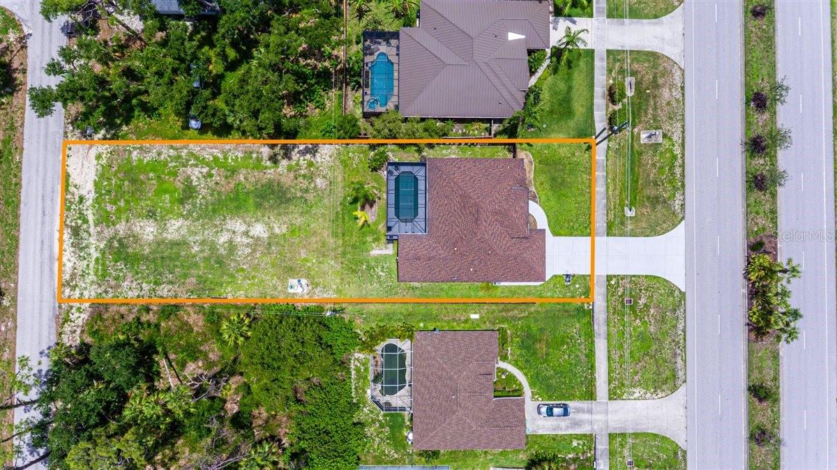 Image 3 of 30 For 17010 Toledo Blade Boulevard