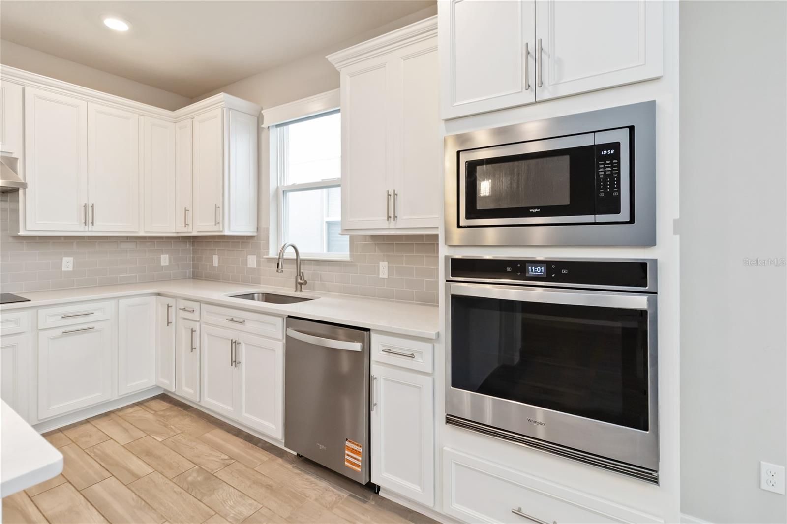 Image 10 of 44 For 5641 Oak Knoll Drive