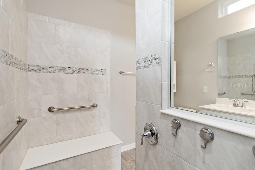 Image 24 of 44 For 5641 Oak Knoll Drive