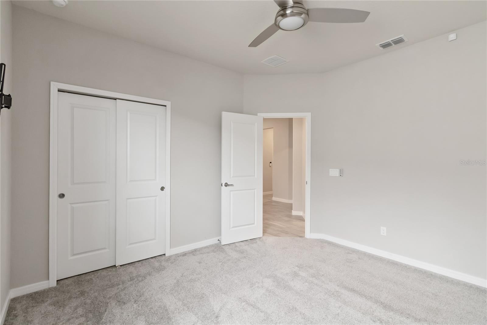Image 28 of 44 For 5641 Oak Knoll Drive