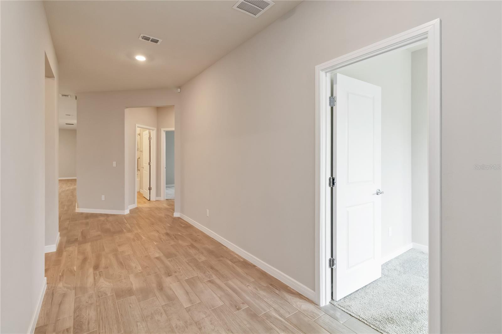 Image 5 of 44 For 5641 Oak Knoll Drive