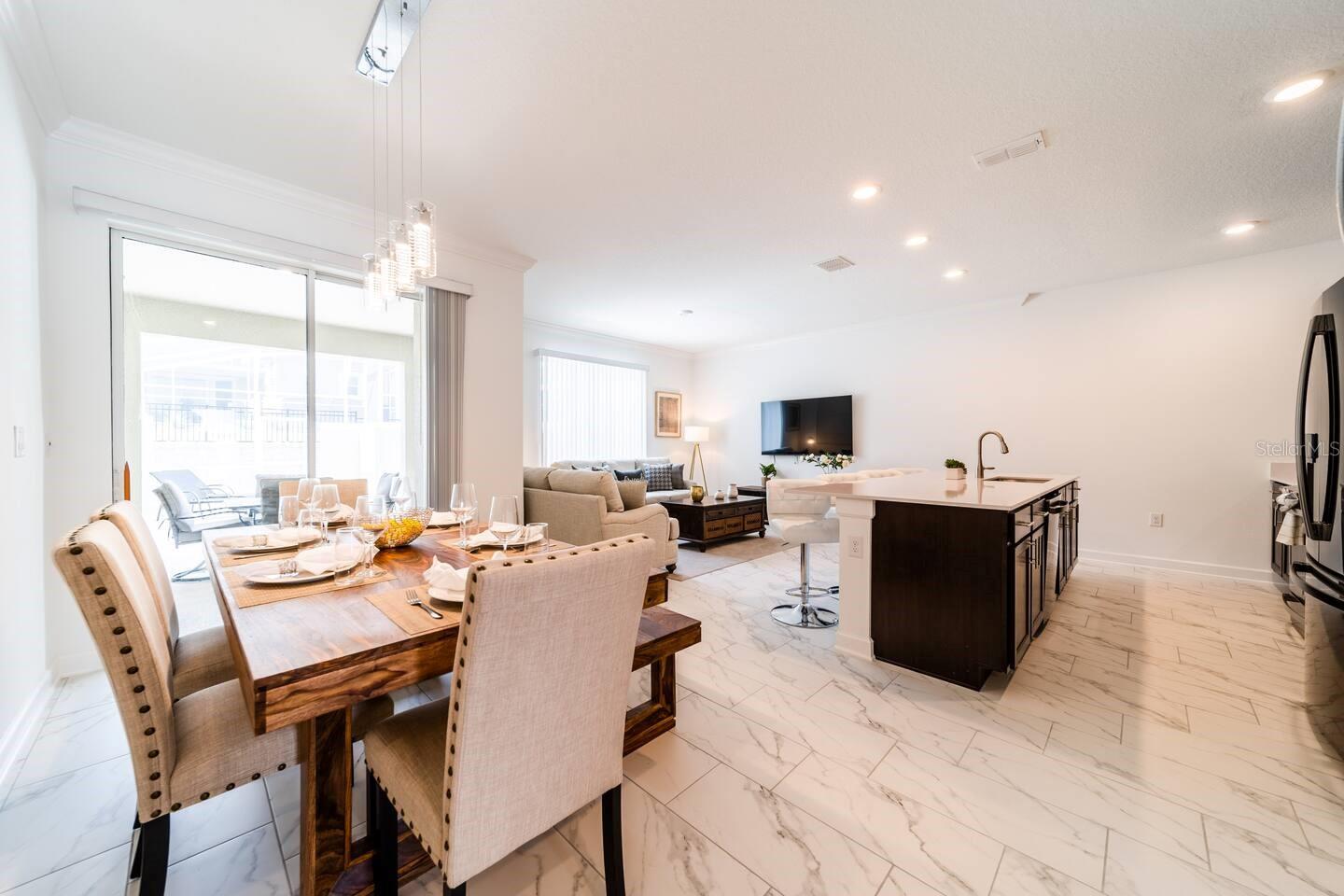 Image 17 of 33 For 1002 Splash Shot Place