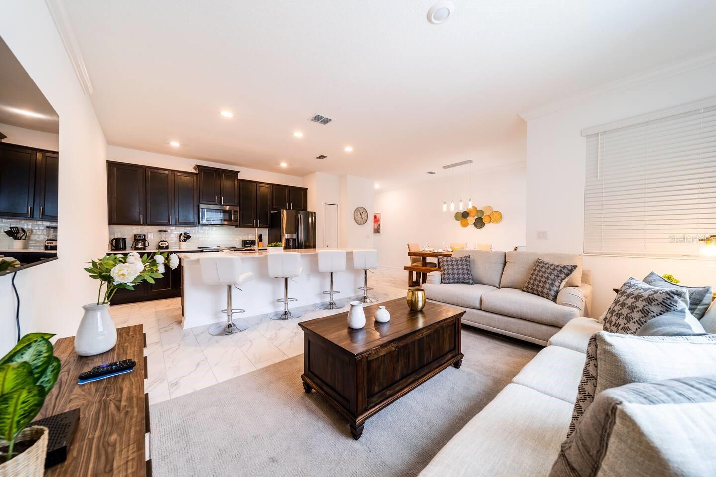 Image 9 of 33 For 1002 Splash Shot Place