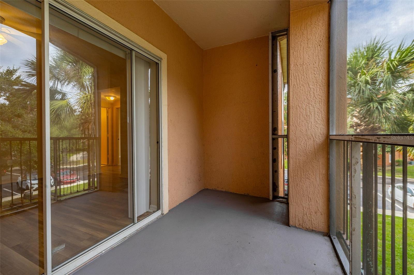 Image 31 of 53 For 5512 Metrowest Boulevard 201