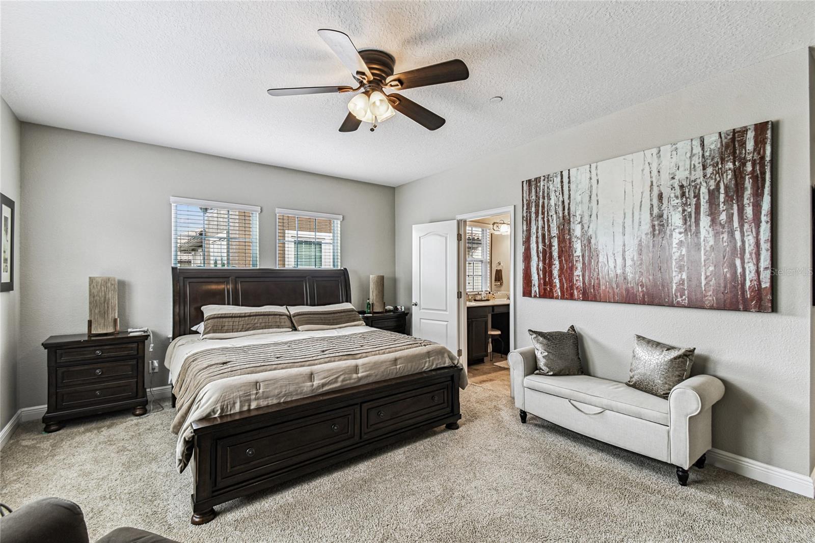 Image 22 of 62 For 928 Lobelia Dr