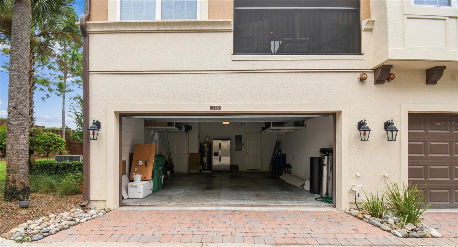 Image 47 of 62 For 928 Lobelia Dr