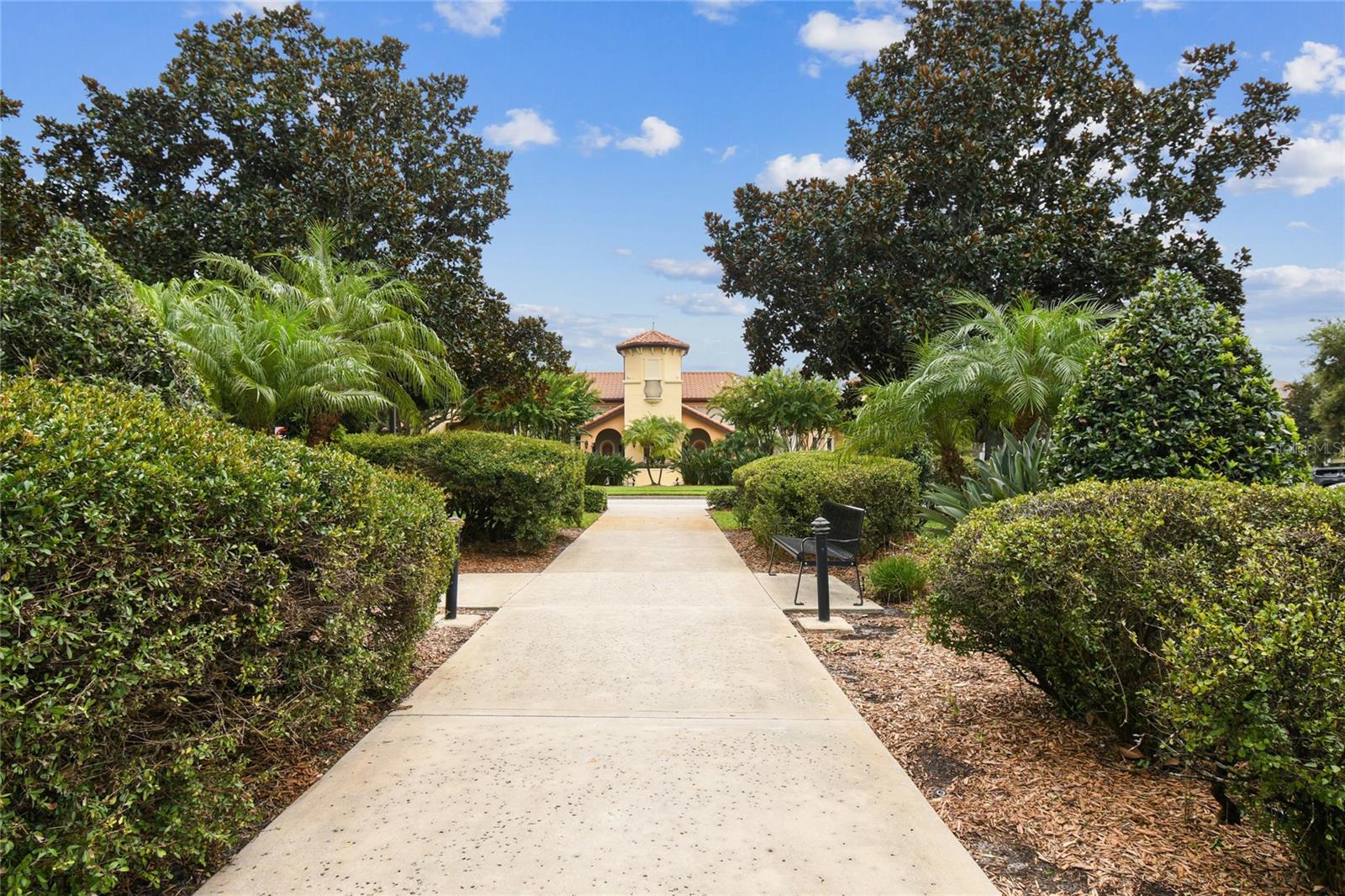 Image 50 of 62 For 928 Lobelia Dr