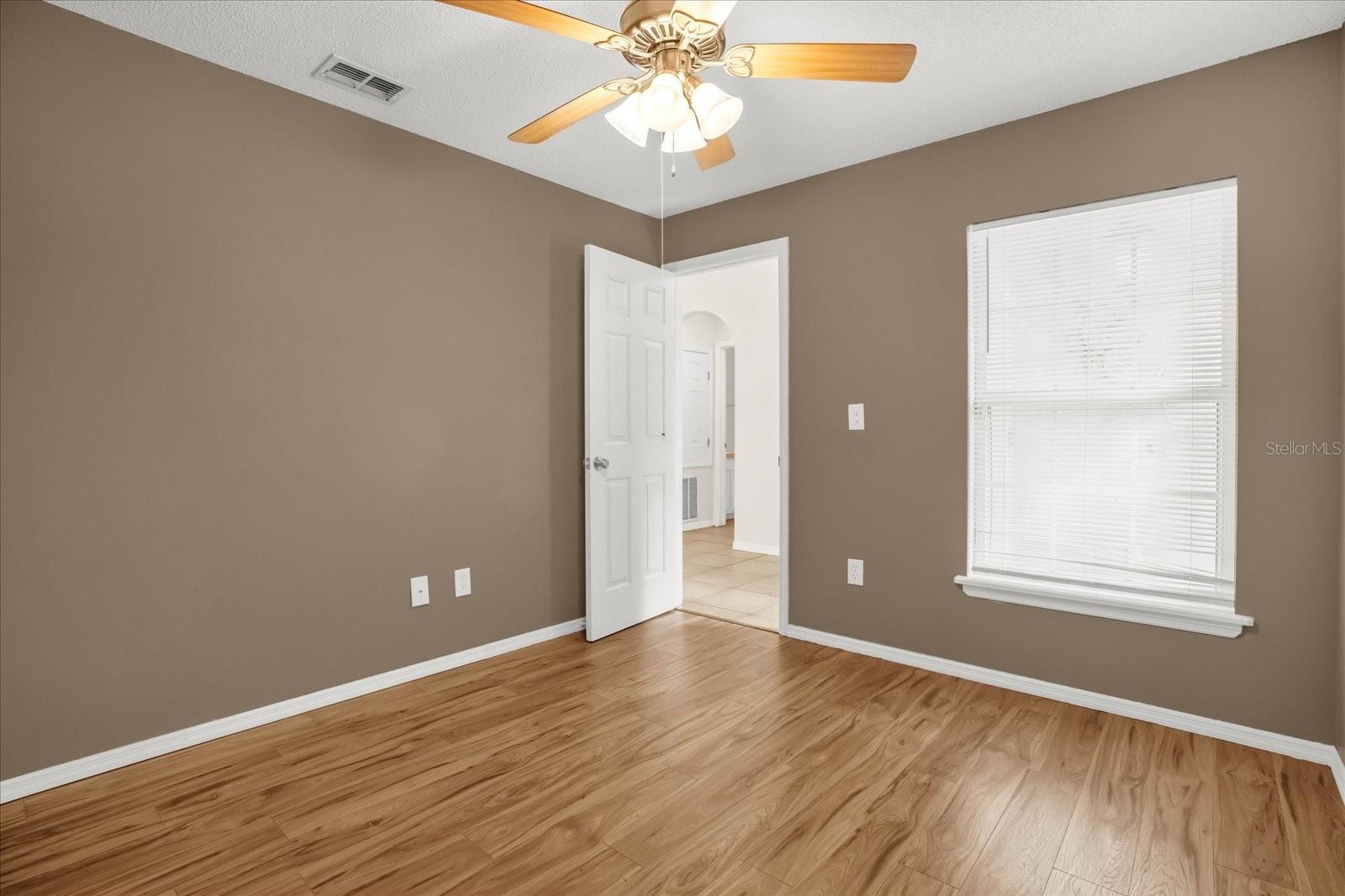 Image 19 of 31 For 281 Brightview Drive