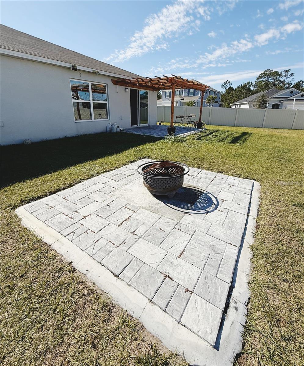 Image 13 of 18 For 1556 Venice Lane