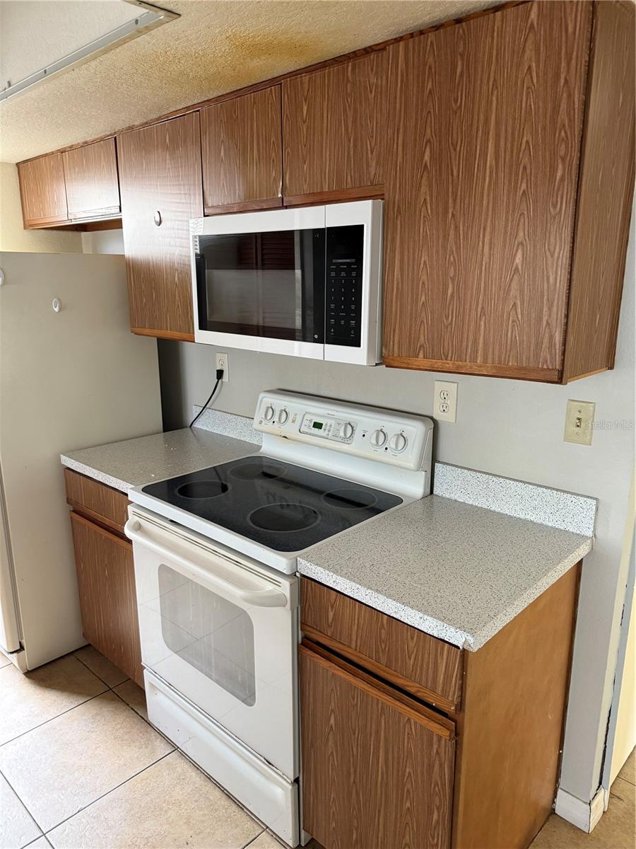 Image 5 of 15 For 3223 Fox Squirrel Drive 3223