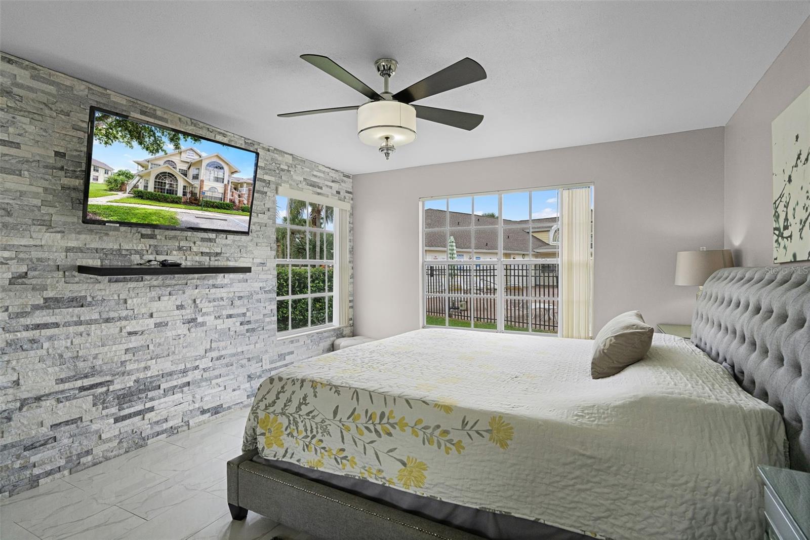Image 25 of 44 For 5004 Laguna Bay Circle 47