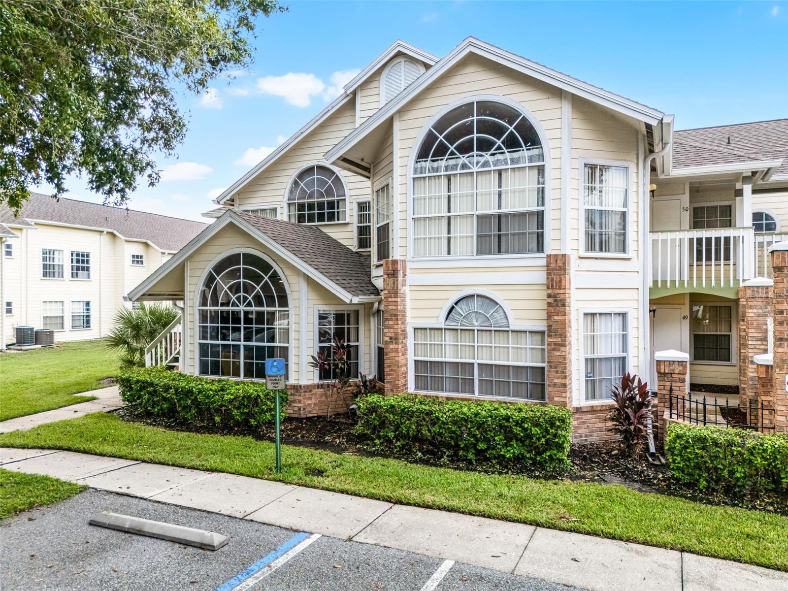 Image 3 of 44 For 5004 Laguna Bay Circle 47