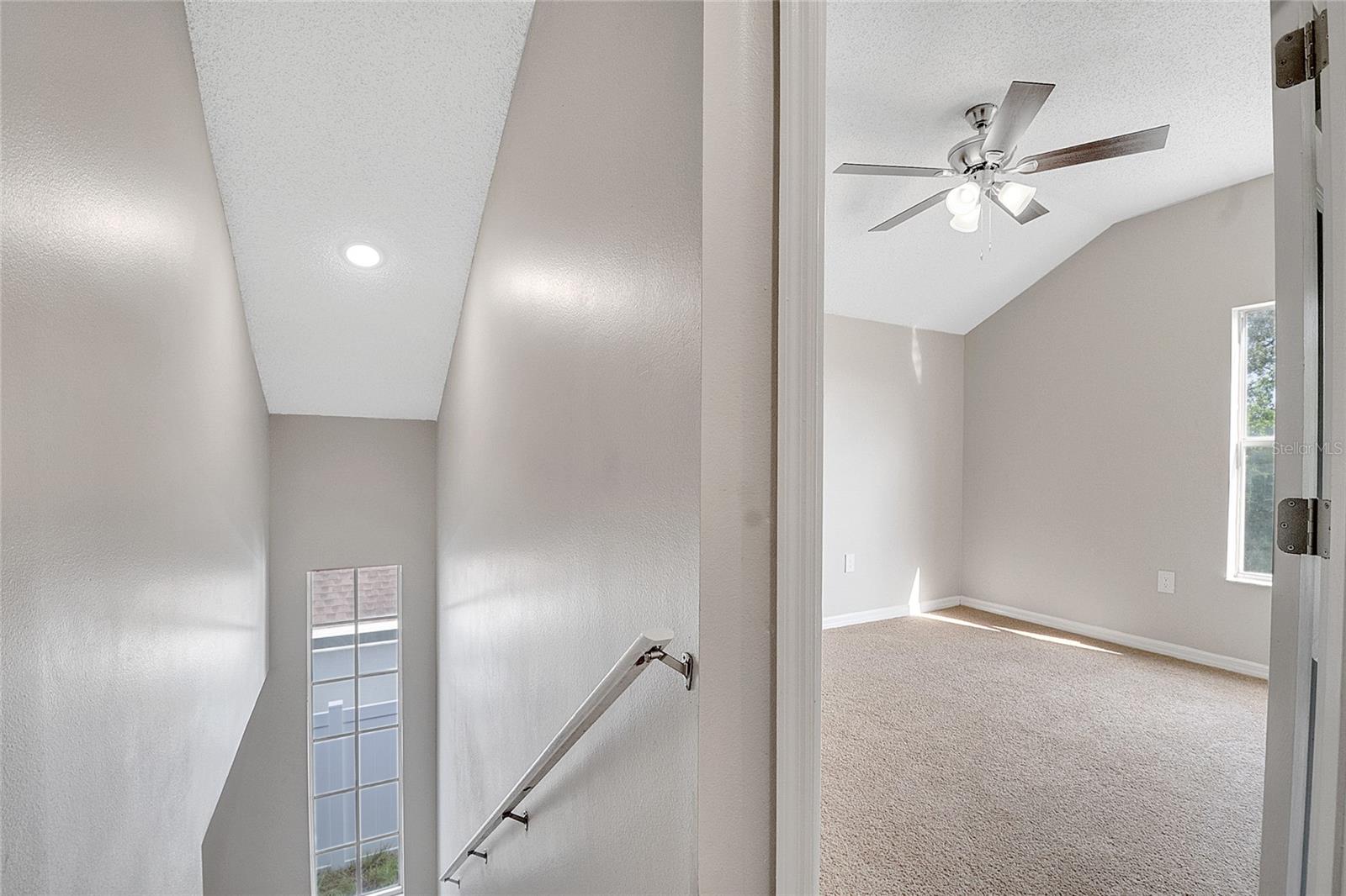 Image 30 of 54 For 424 Royal Ridge Drive