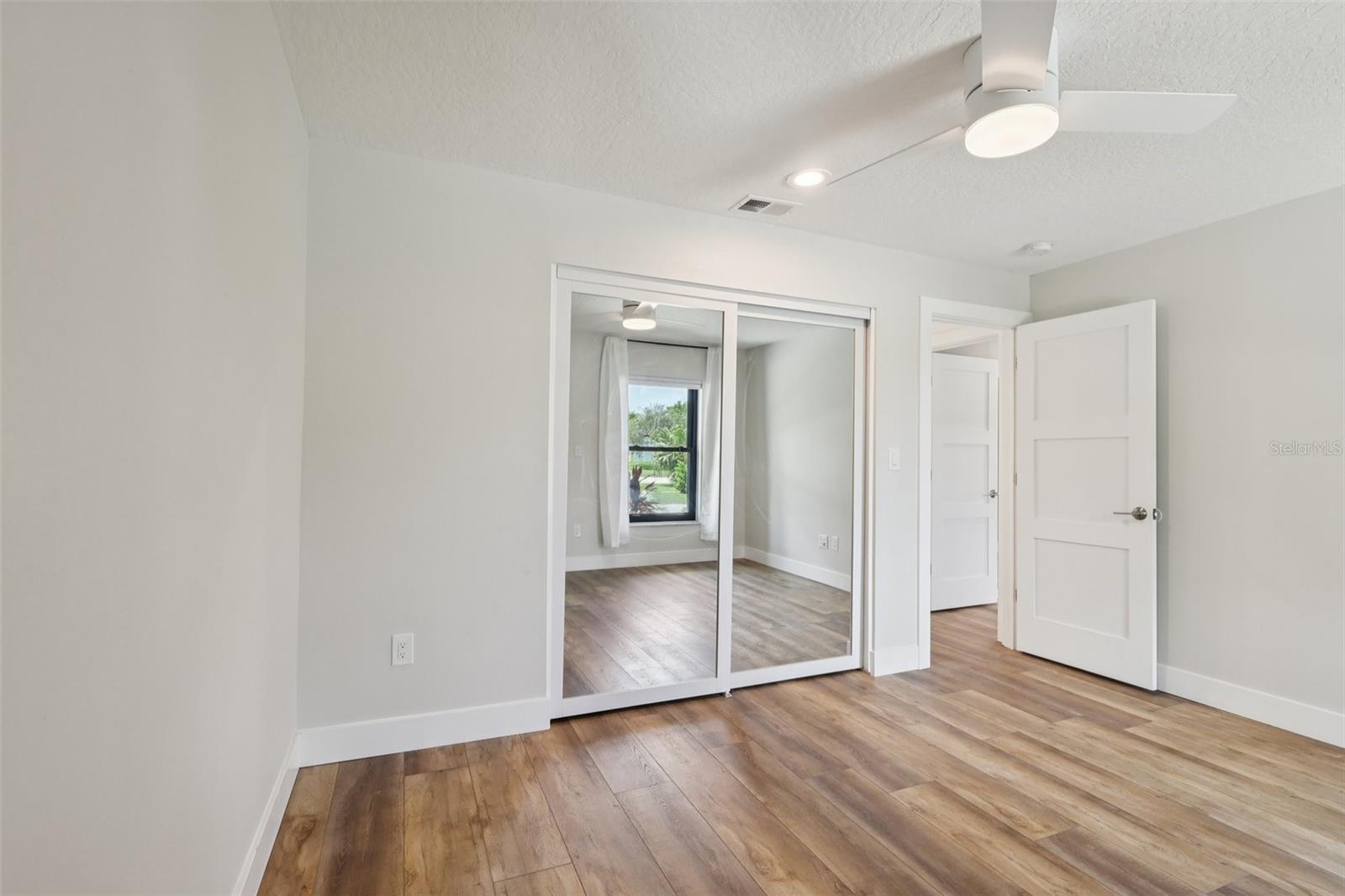 Image 28 of 55 For 498 Port Malabar Boulevard Ne