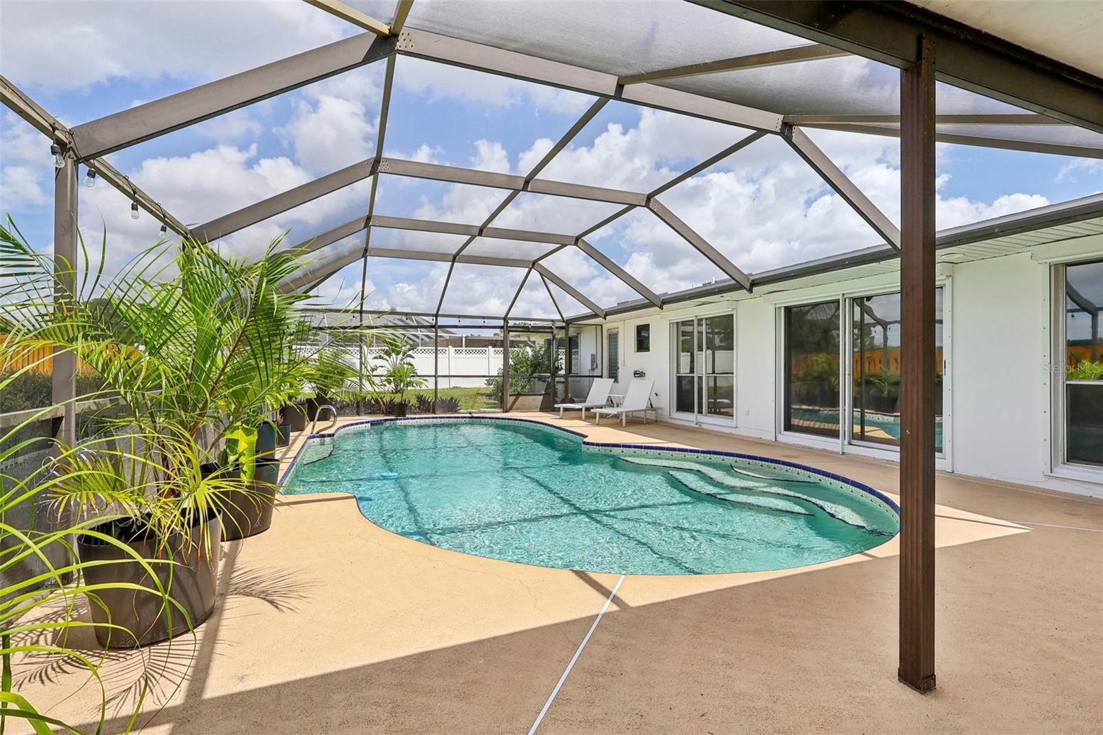 Image 40 of 55 For 498 Port Malabar Boulevard Ne