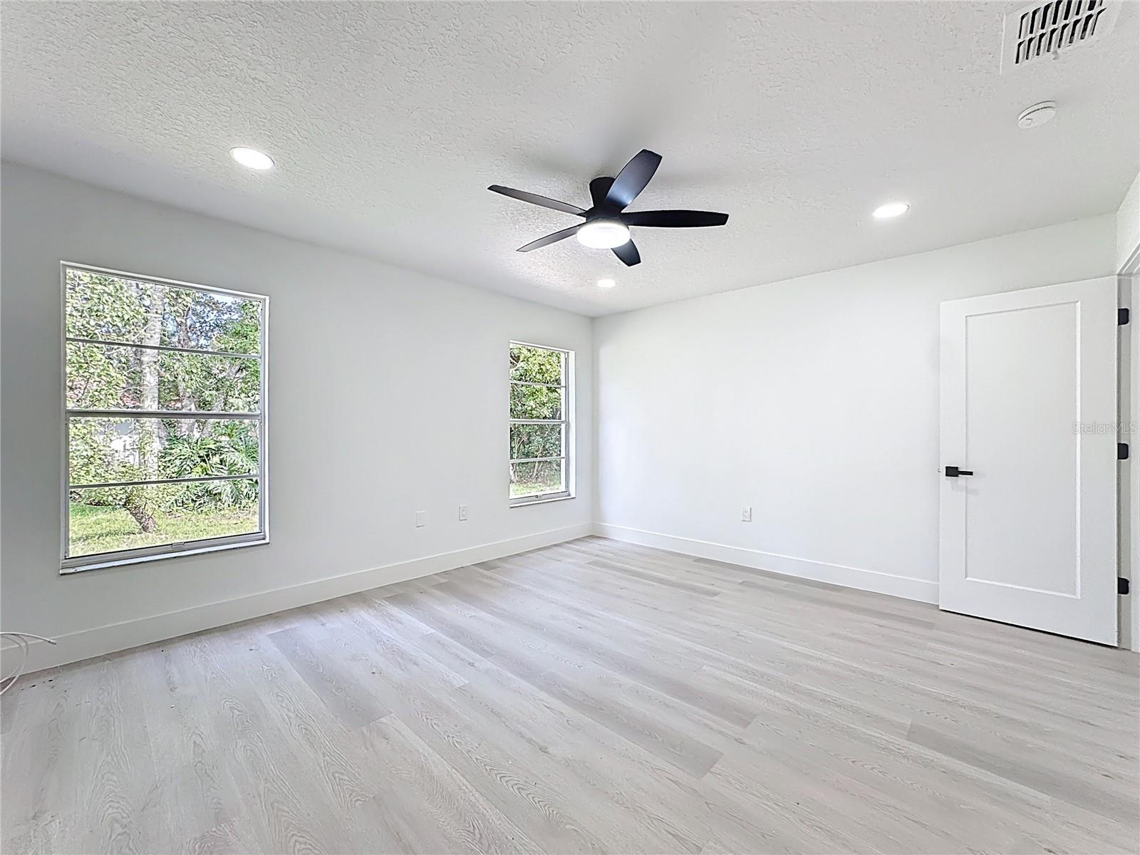 Image 34 of 57 For 10433 Montpelier Circle