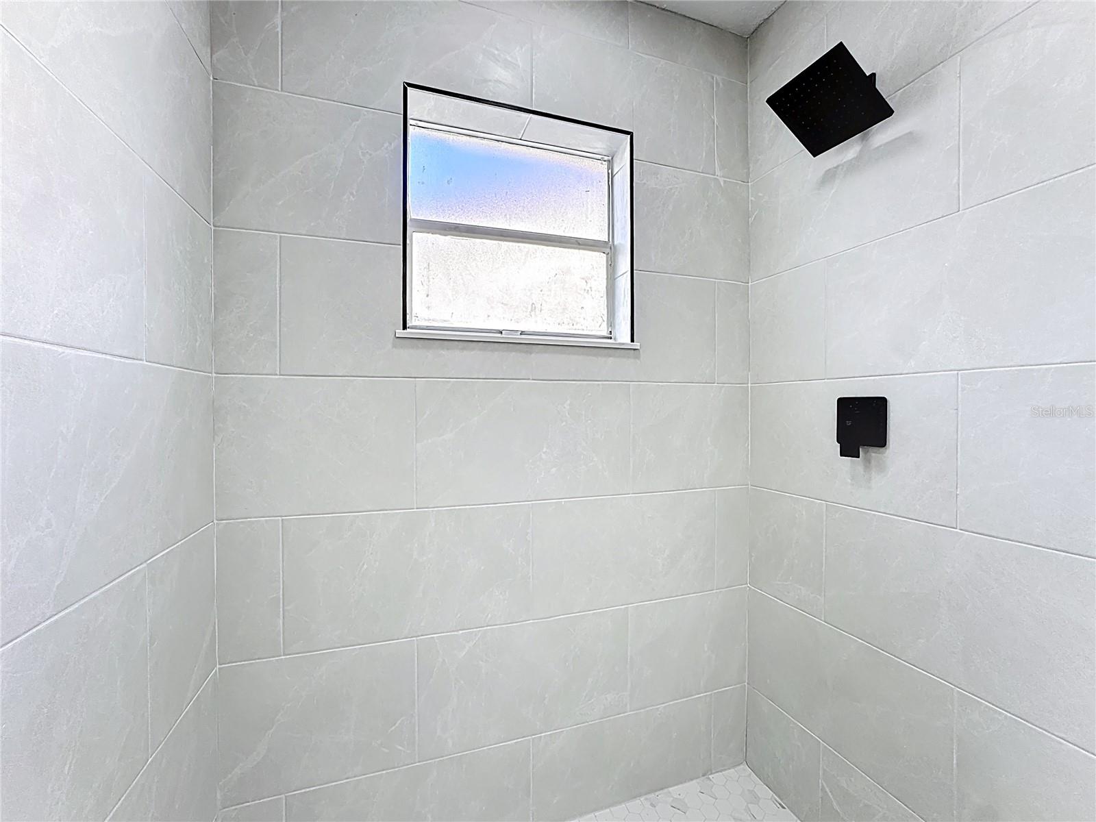 Image 40 of 57 For 10433 Montpelier Circle
