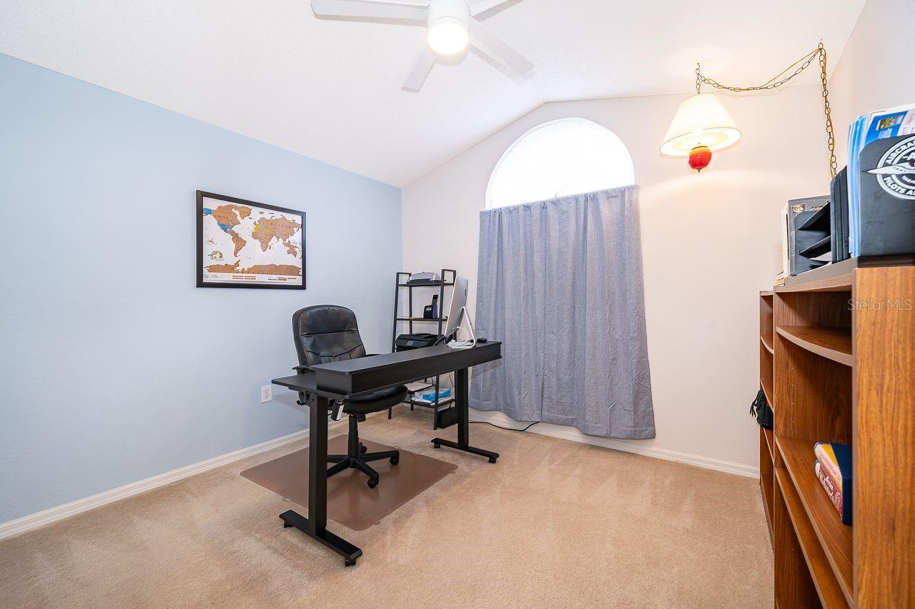 Image 20 of 29 For 445 Halstead Drive