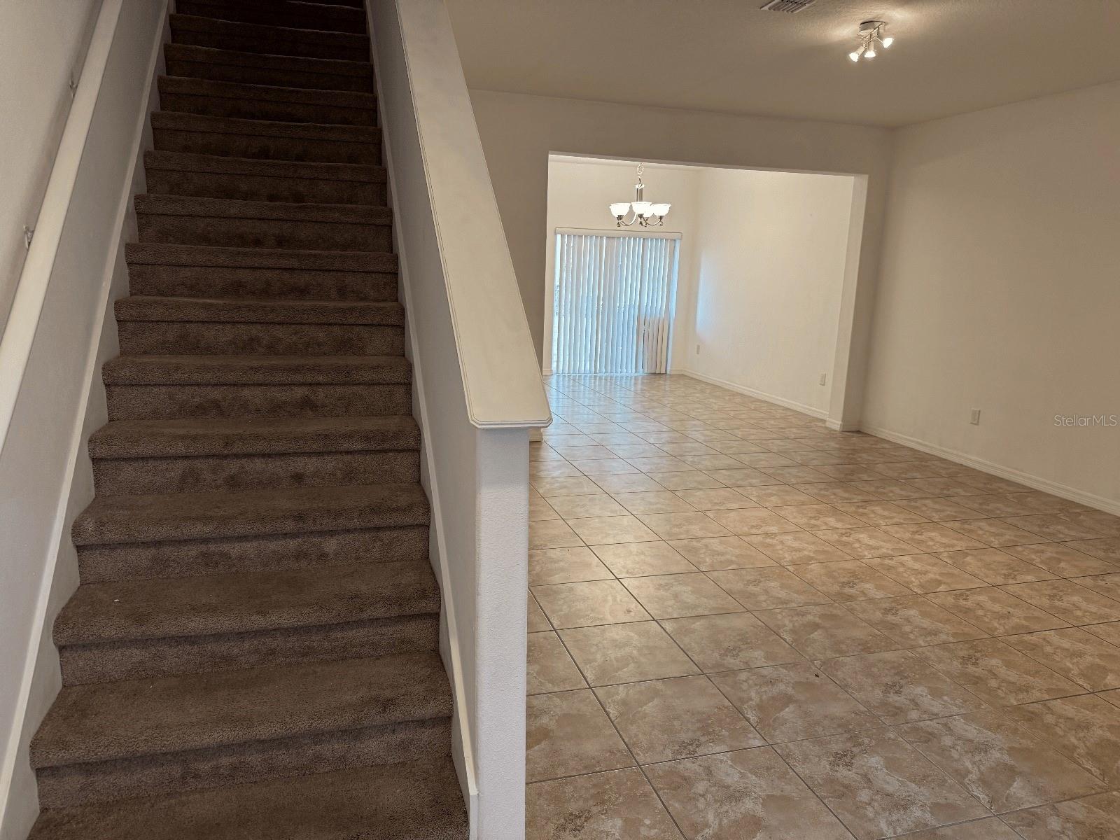 Image 3 of 25 For 2853 Adelaide Court