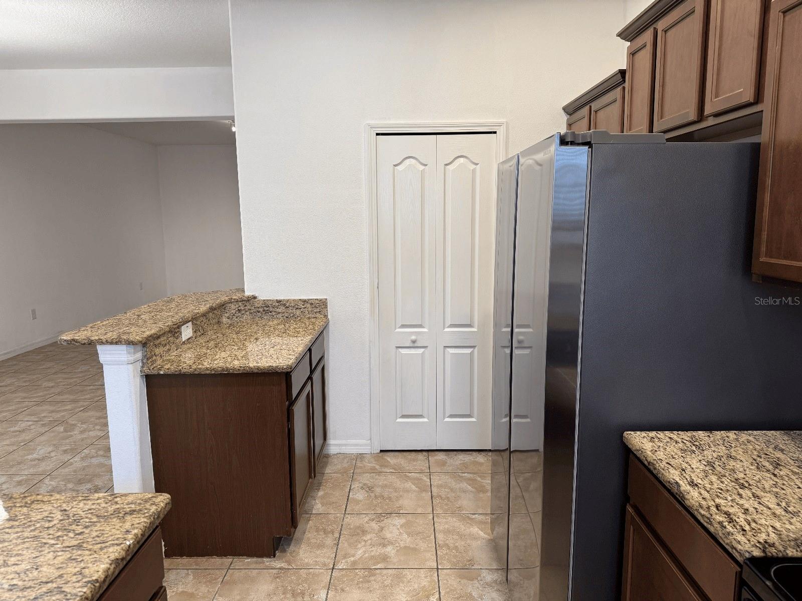 Image 8 of 25 For 2853 Adelaide Court