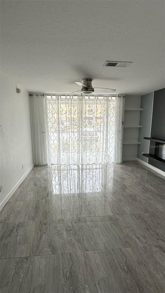 Image 4 of 14 For 7618 Pissarro Drive 15105