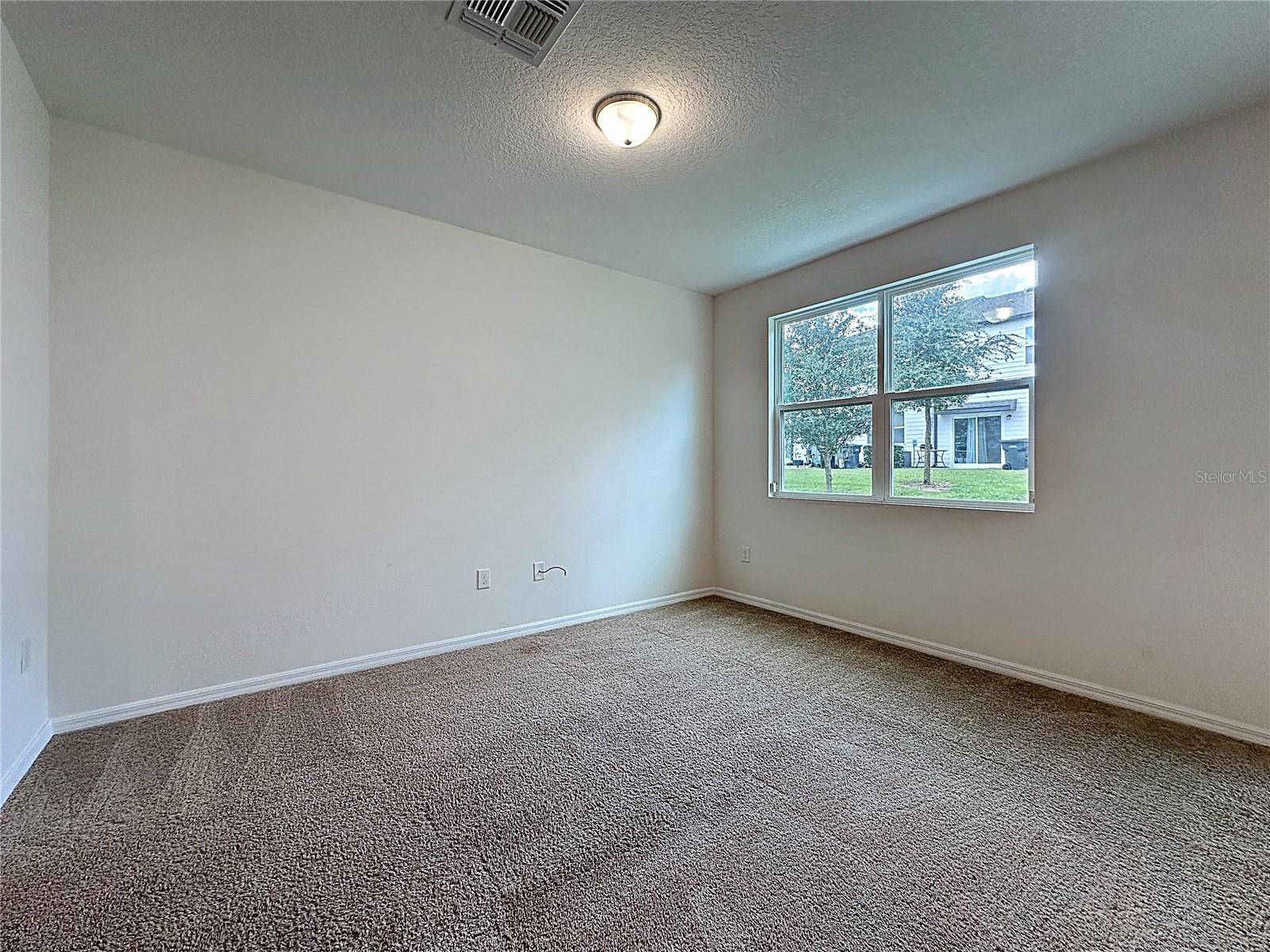 Image 19 of 34 For 927 Grandin Street