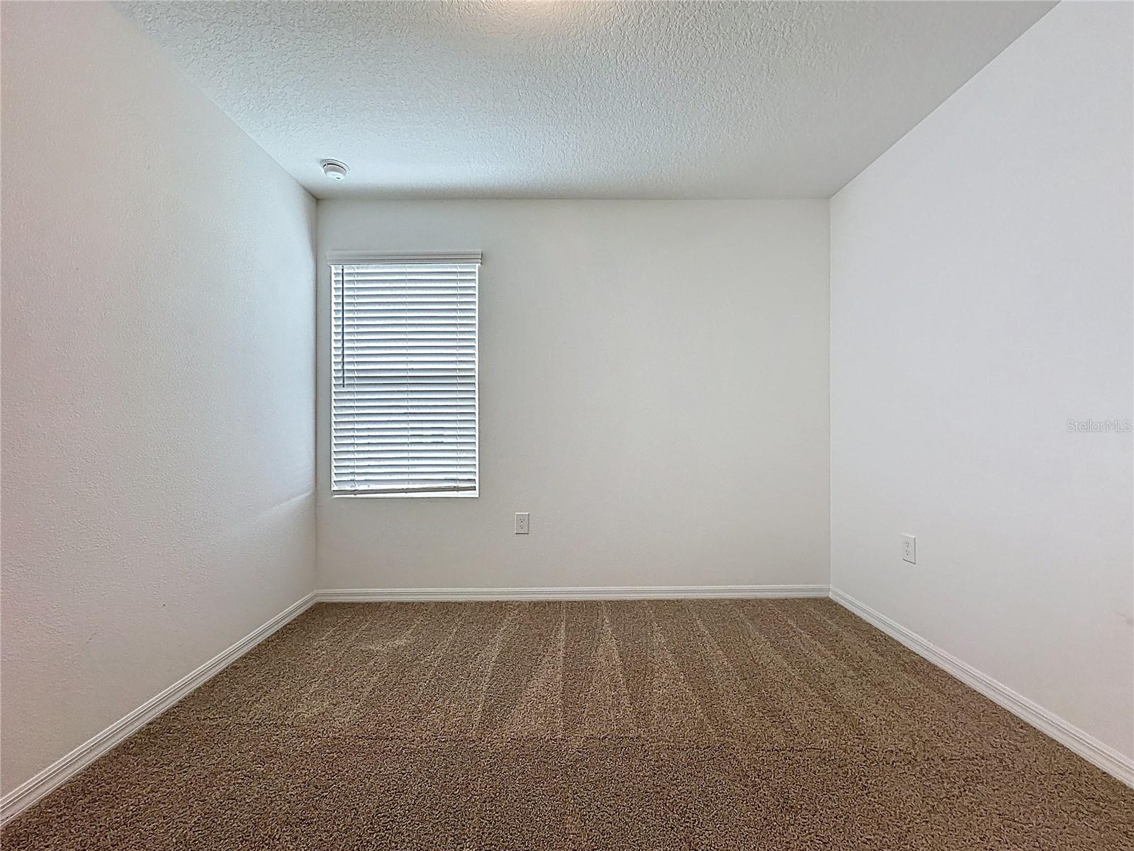 Image 24 of 34 For 927 Grandin Street