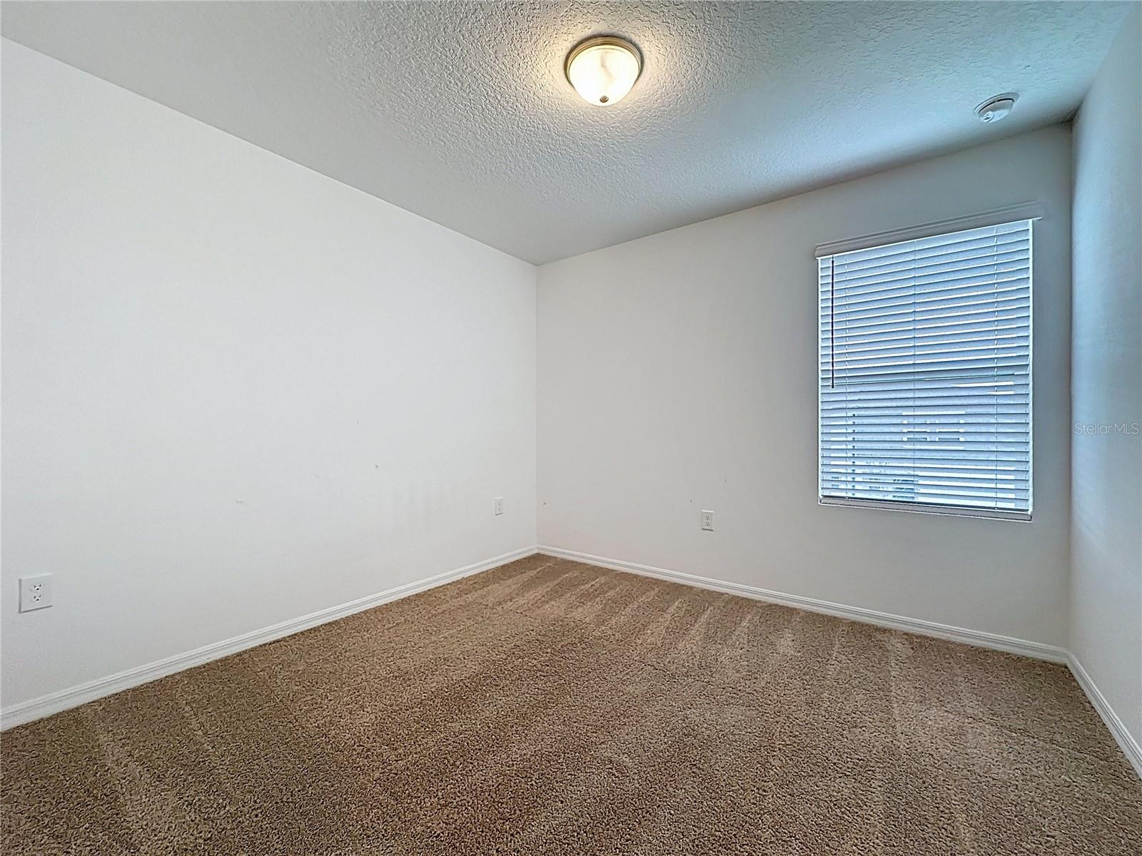 Image 27 of 34 For 927 Grandin Street