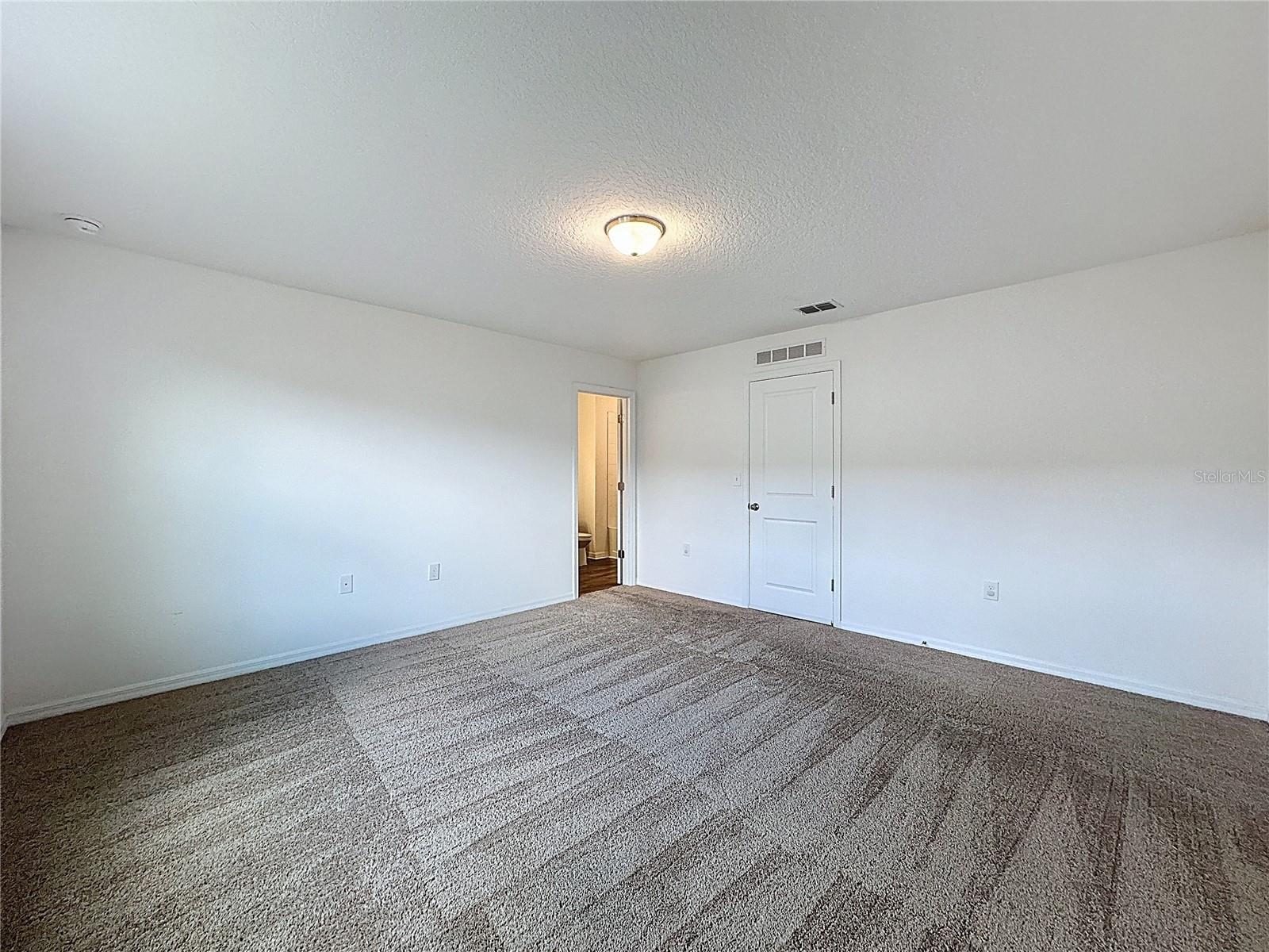 Image 30 of 34 For 927 Grandin Street