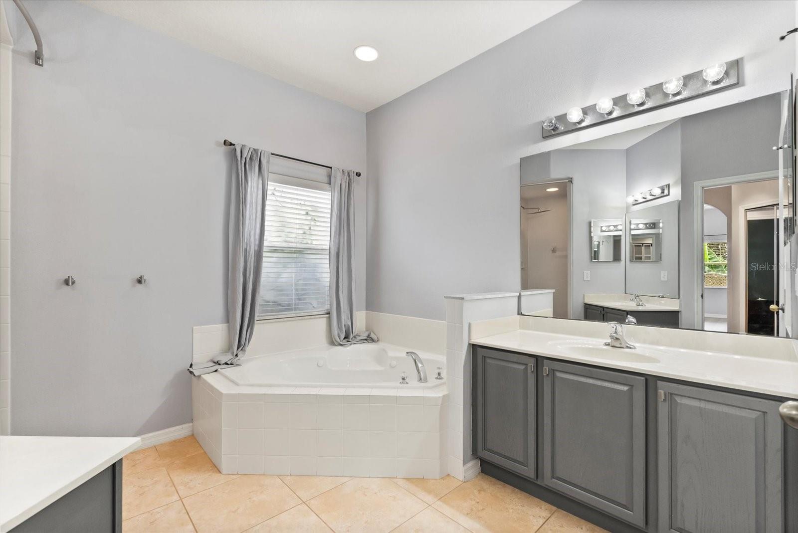 Image 19 of 48 For 1408 Kellogg Drive