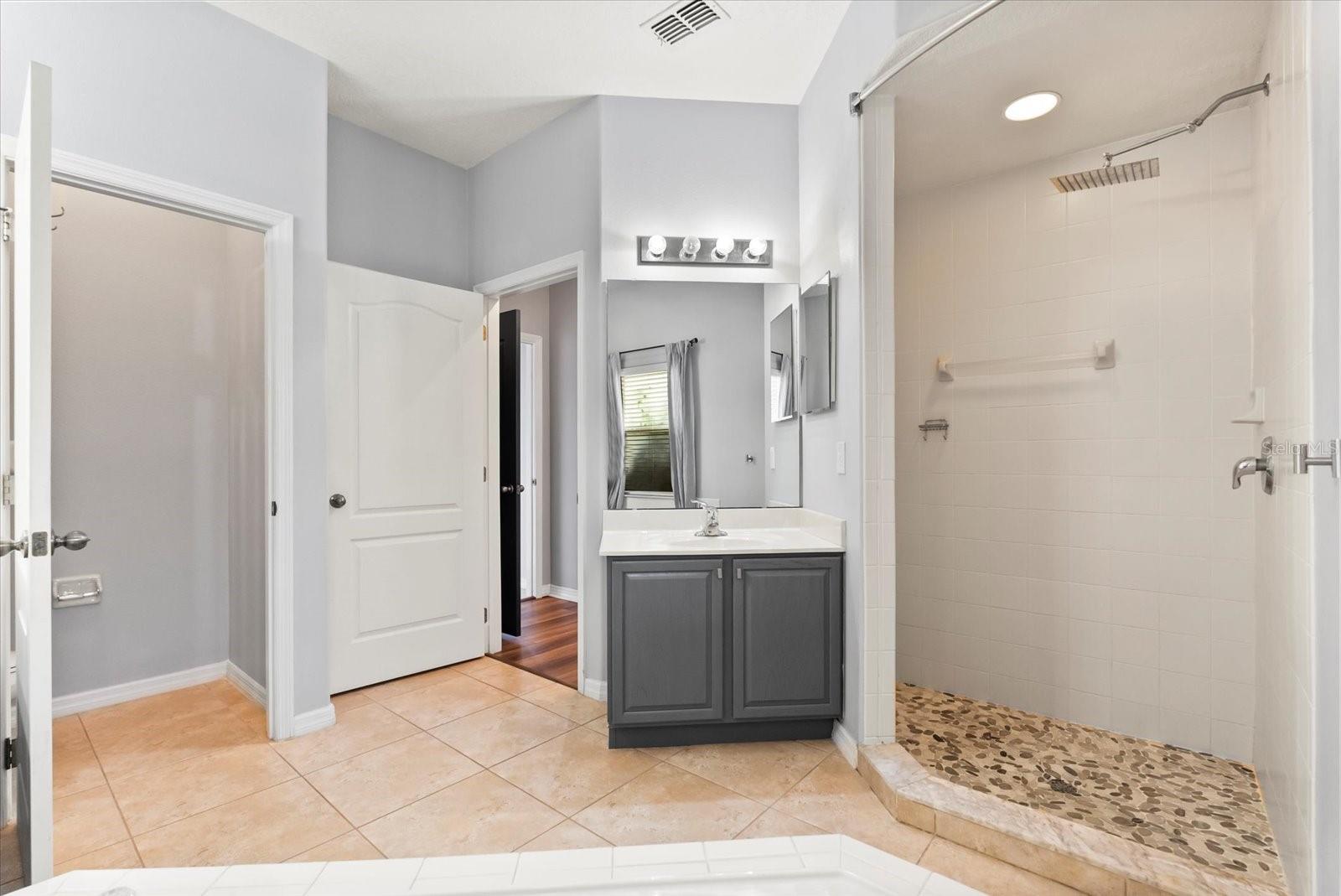 Image 22 of 48 For 1408 Kellogg Drive