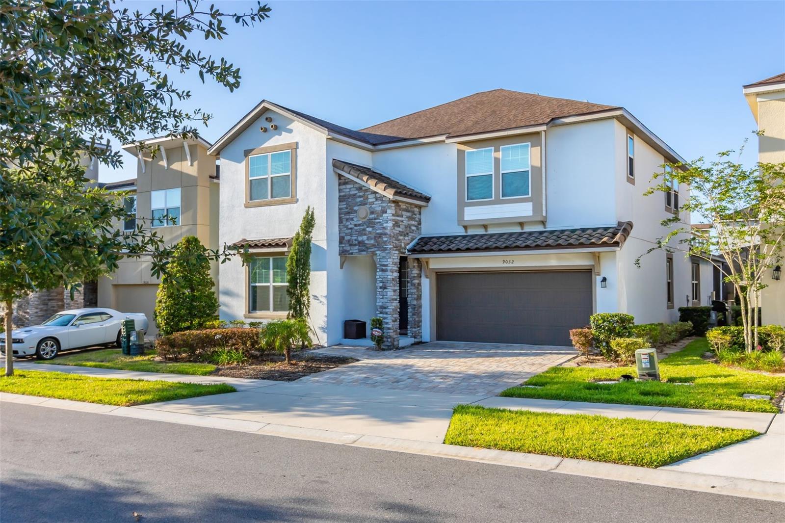Image 2 of 99 For 9032 Flamingo Key Way