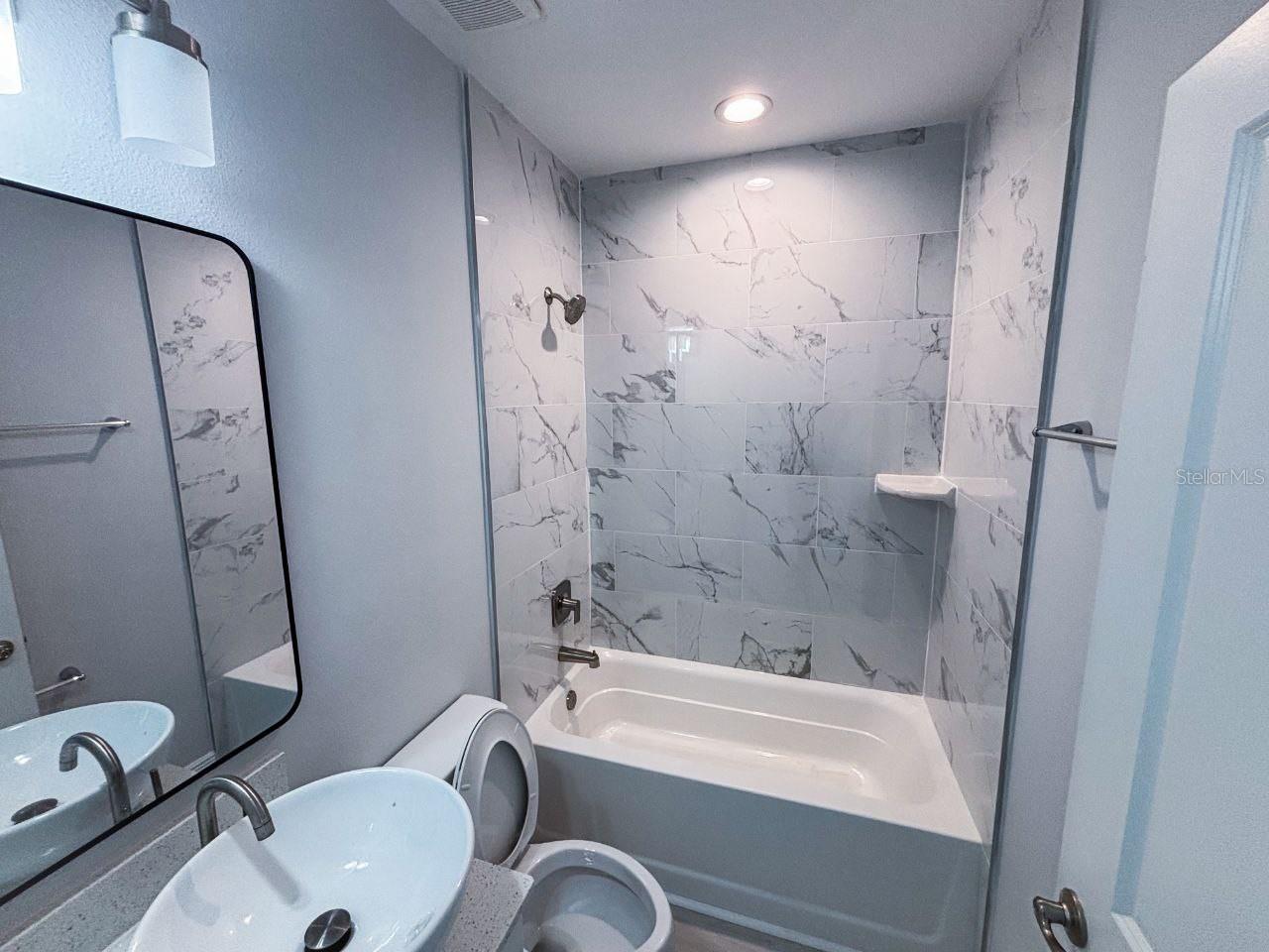 Image 8 of 8 For 17046 Byron Avenue 17048