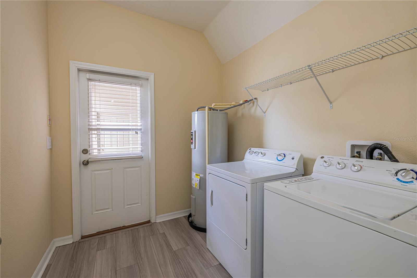 Image 16 of 31 For 12838 Strode Lane