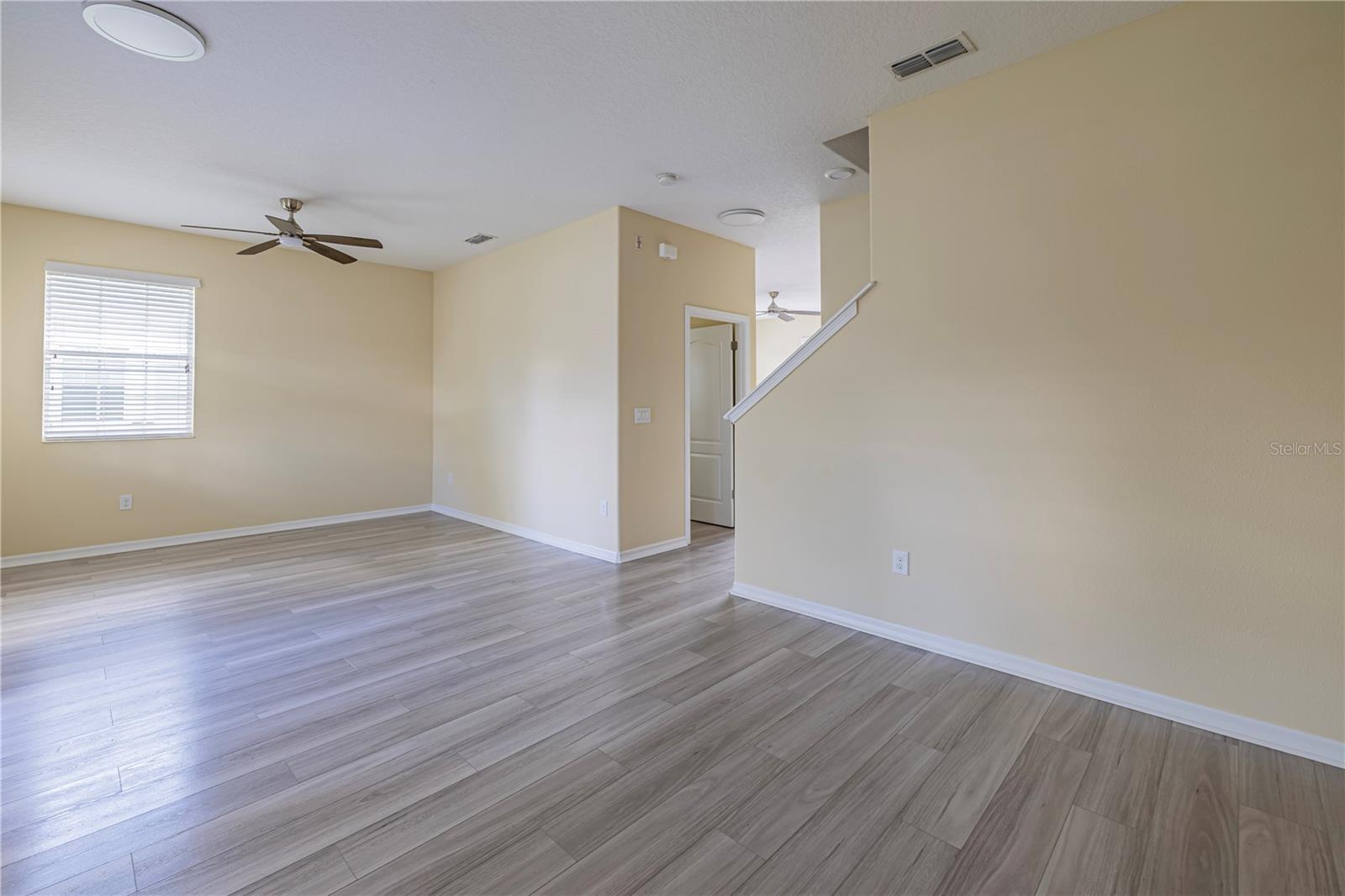 Image 6 of 31 For 12838 Strode Lane