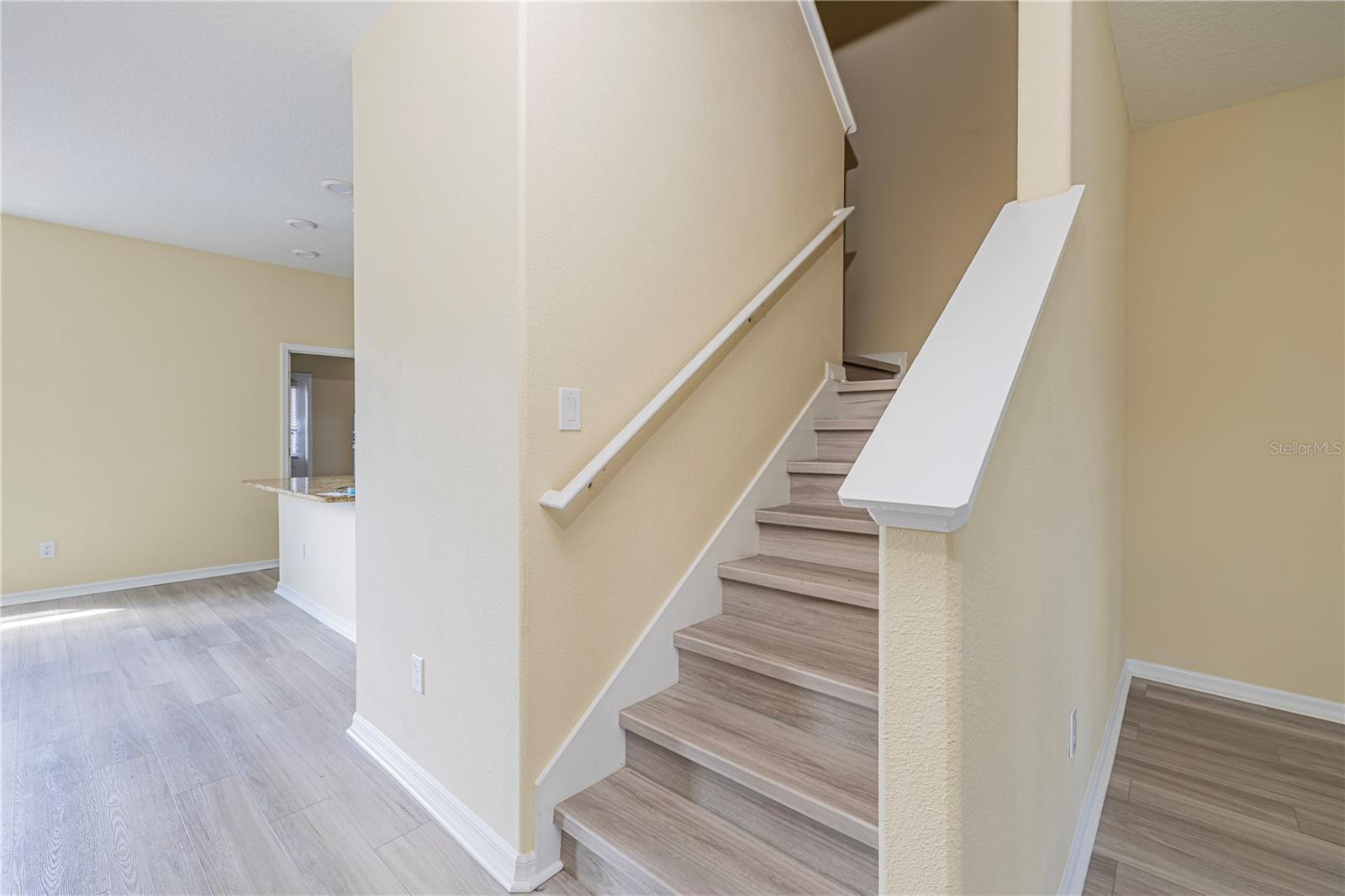 Image 8 of 31 For 12838 Strode Lane